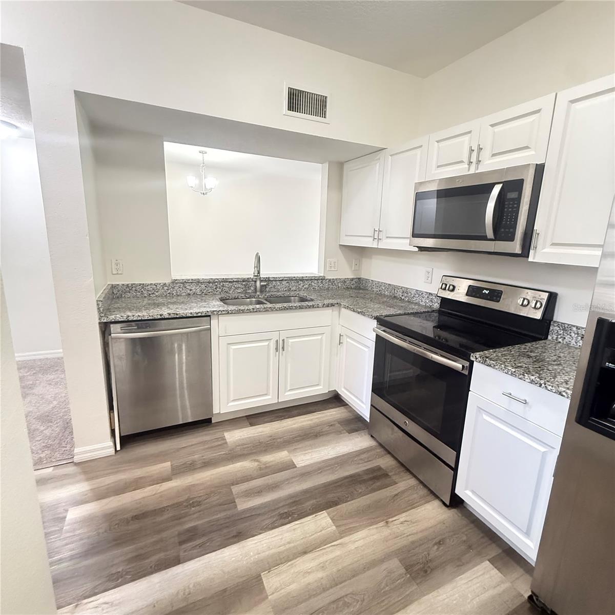 VILLAGES OF BLOOMINGDALE CONDO - Residential