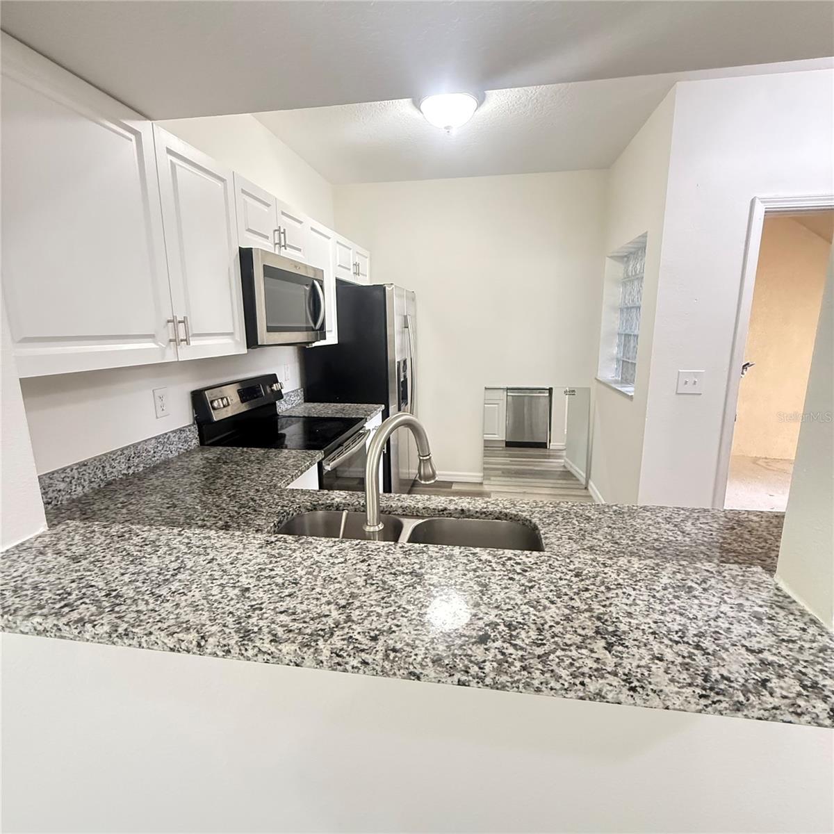 VILLAGES OF BLOOMINGDALE CONDO - Residential