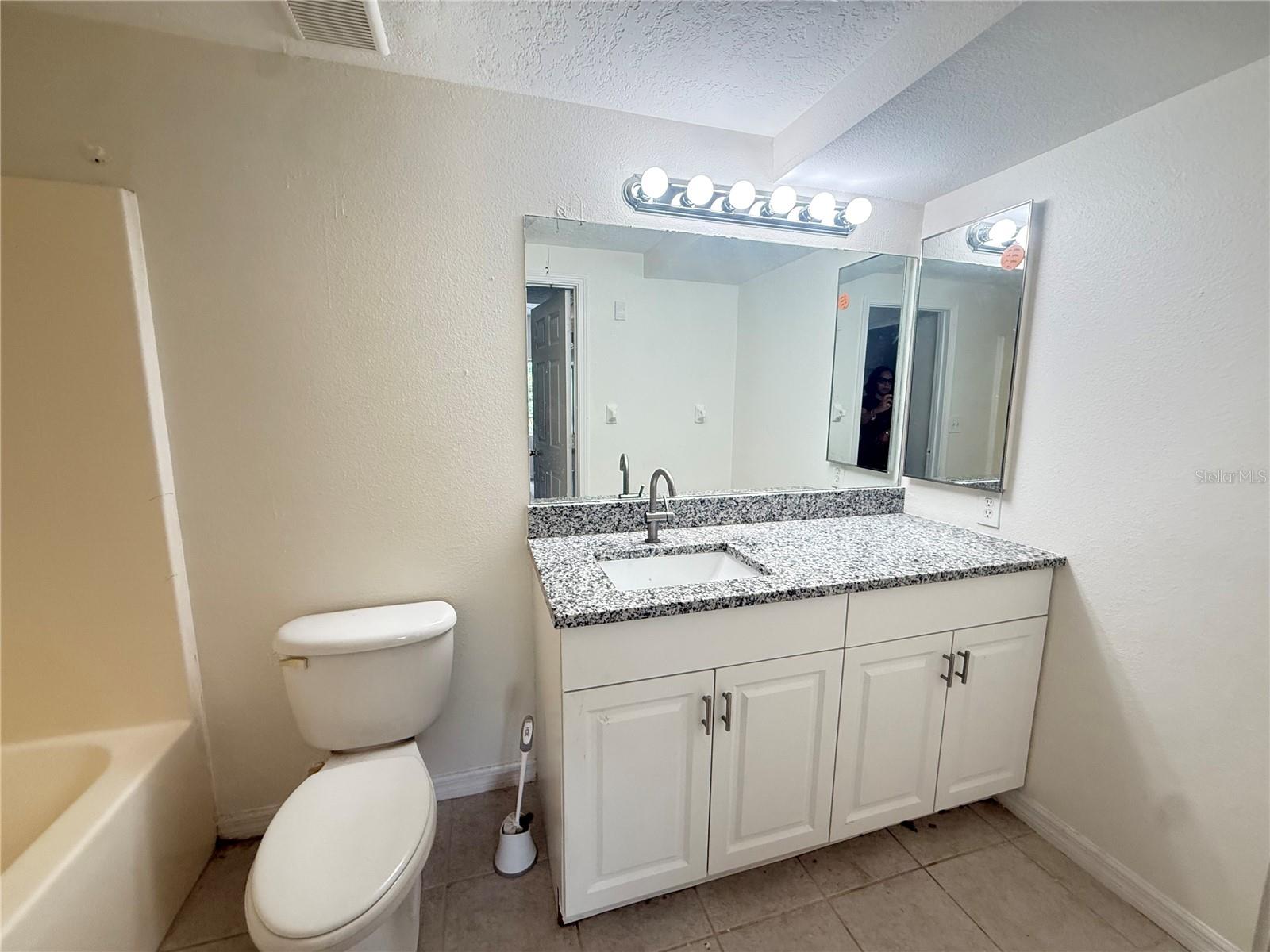 VILLAGES OF BLOOMINGDALE CONDO - Residential