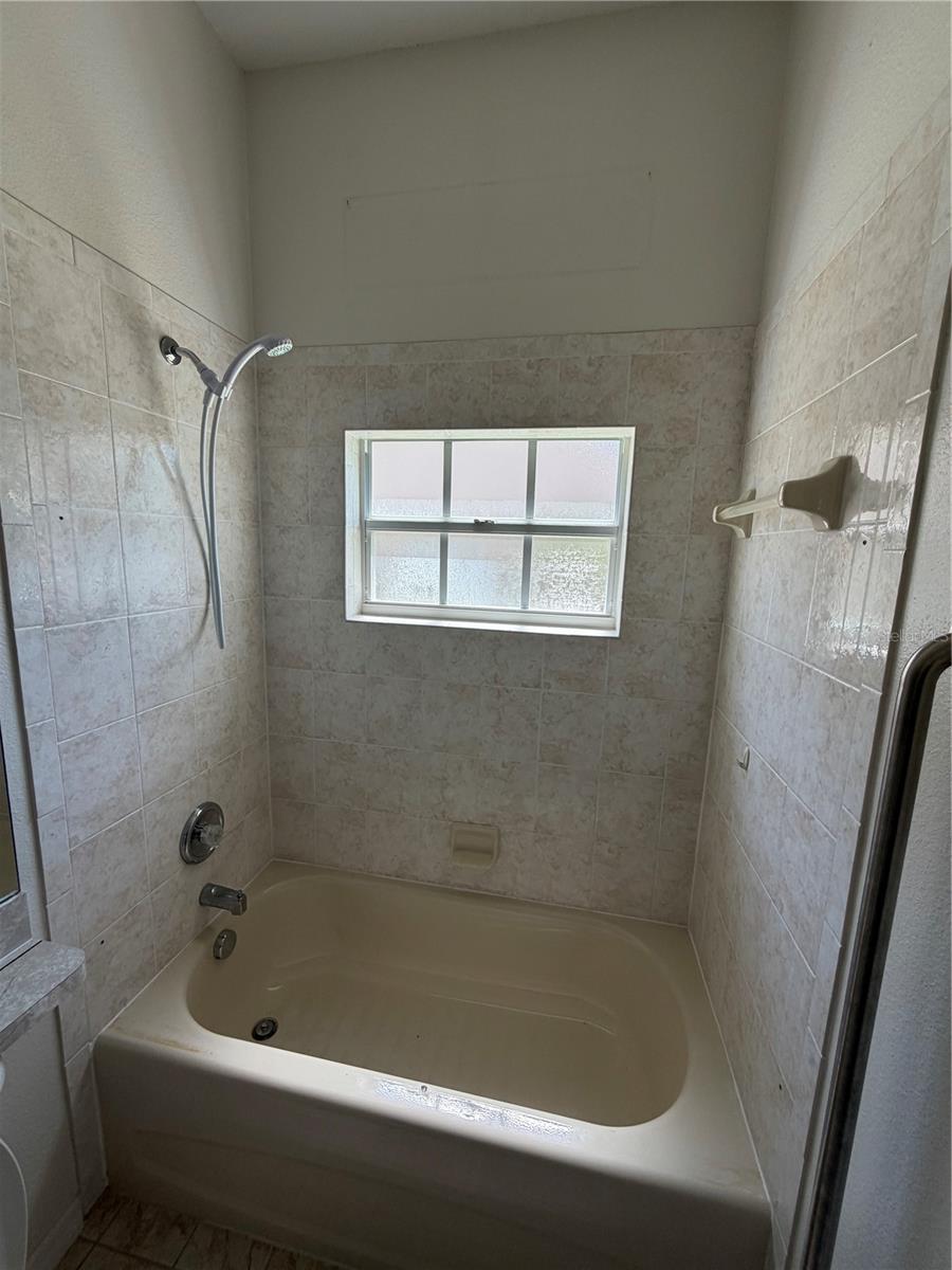 RIVER RIDGE COUNTRY CLUB PH 05 - Residential