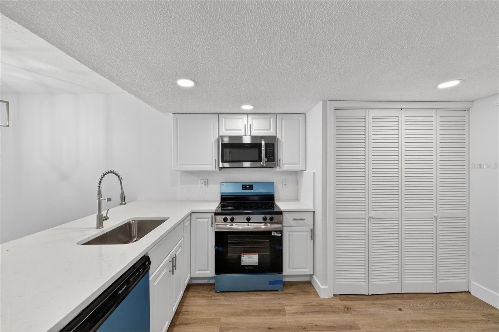 ACREAGE - Residential Lease