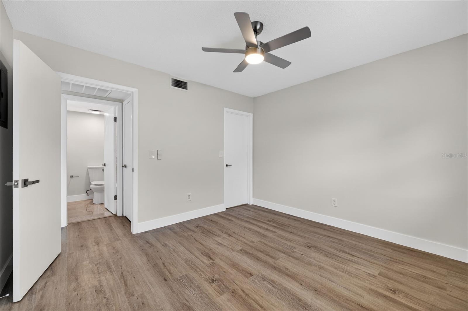 ACREAGE - Residential Lease