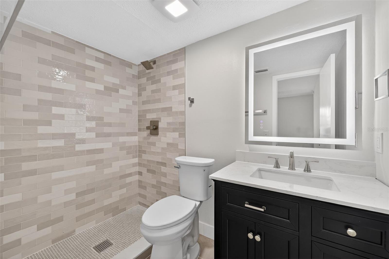 ACREAGE - Residential Lease