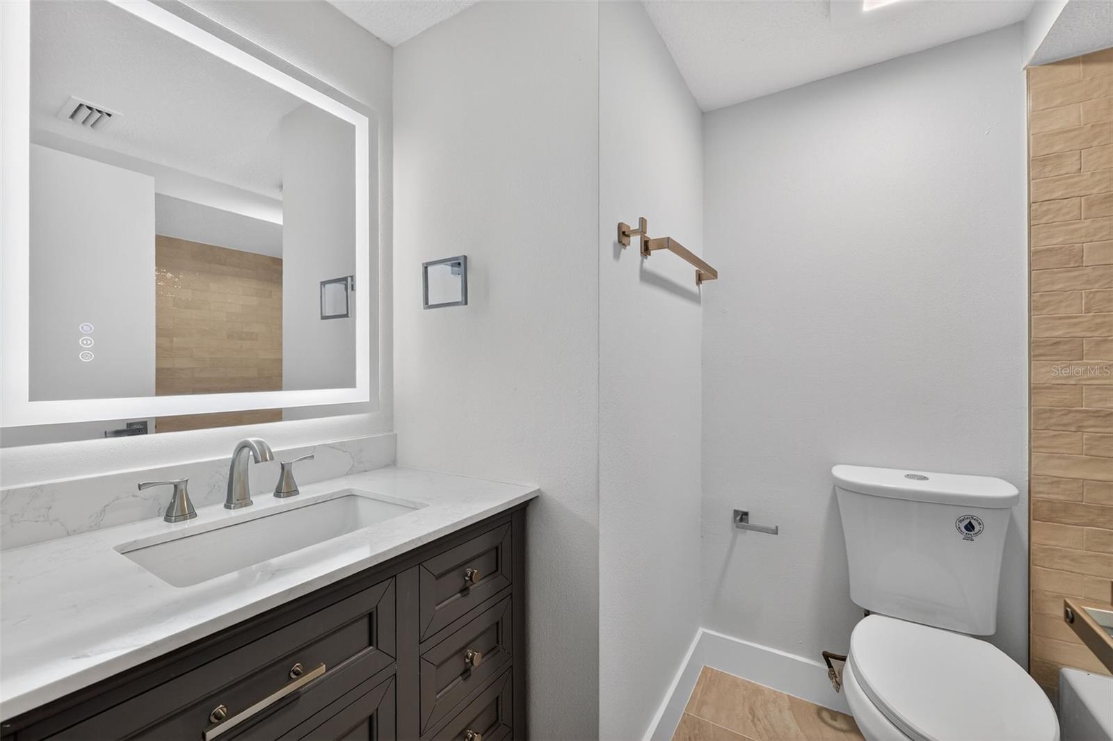 ACREAGE - Residential Lease