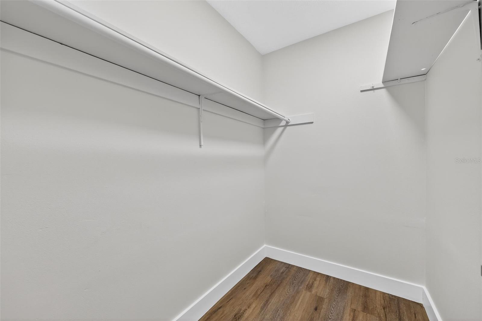 ACREAGE - Residential Lease