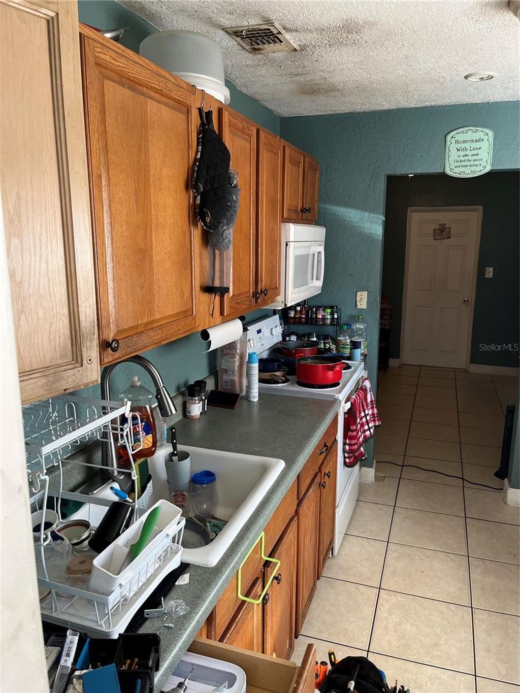 Photo of 4325 Lake Lawne Avenue, Orlando, FL 32808 (MLS # O6392511)