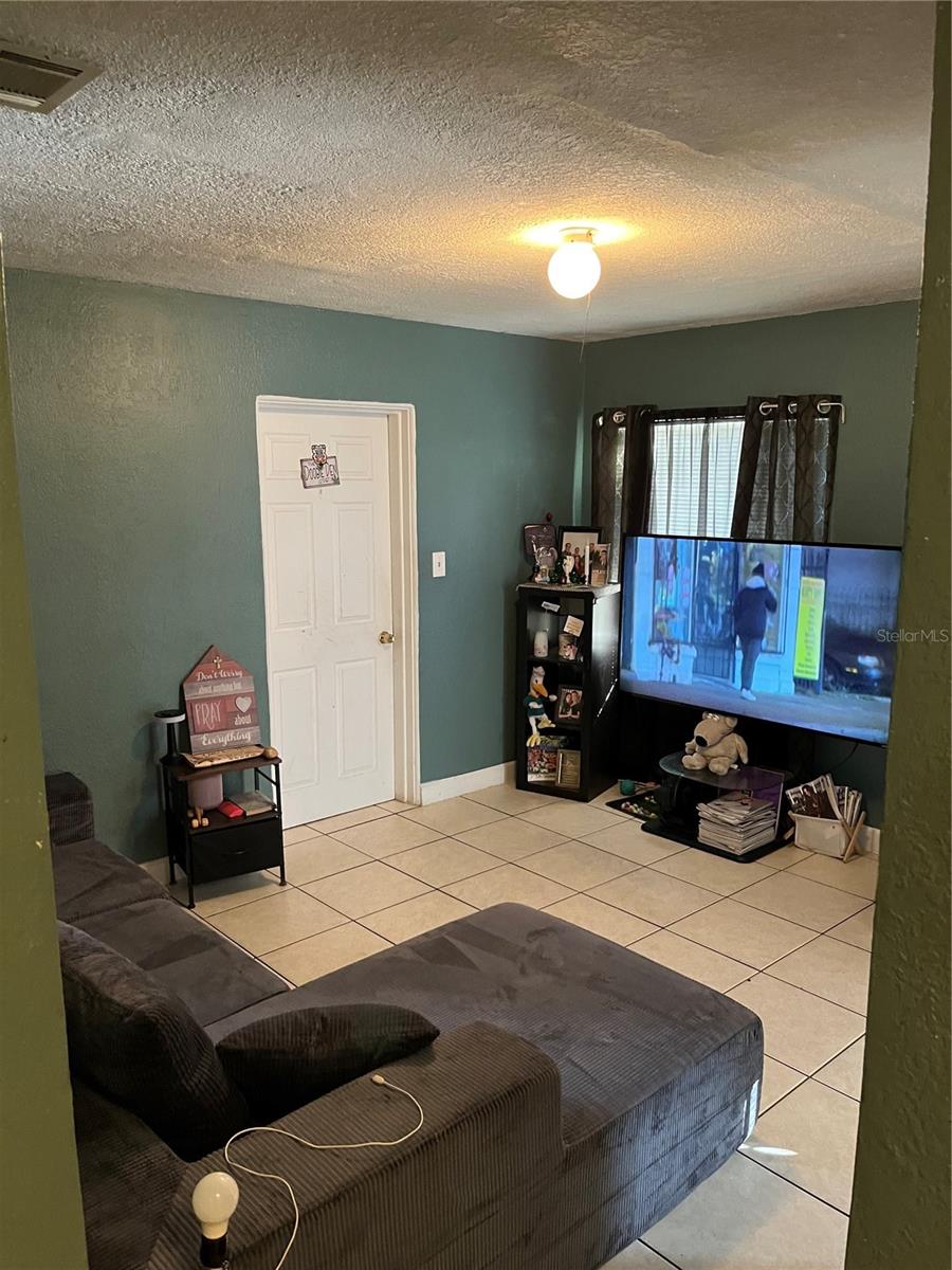 LAKE LAWNE SHORES - Residential