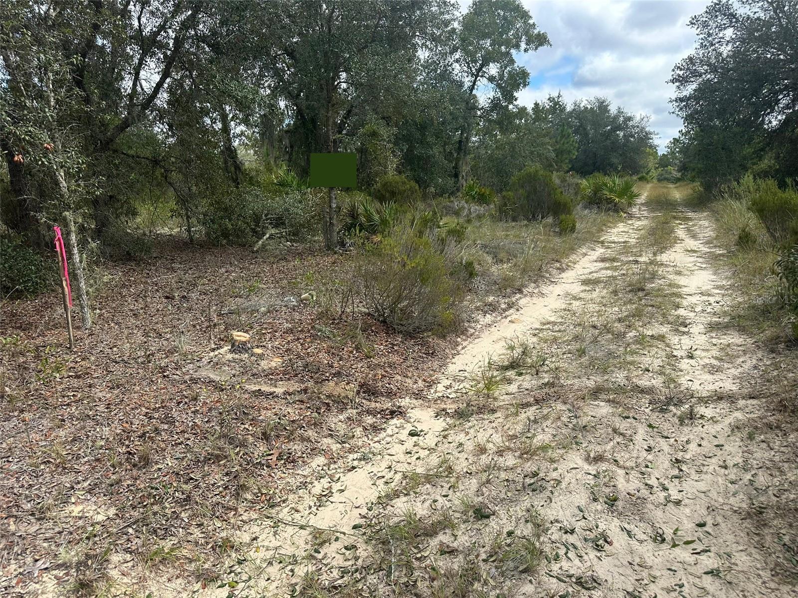 OAK RIDGE ESTATES - Land