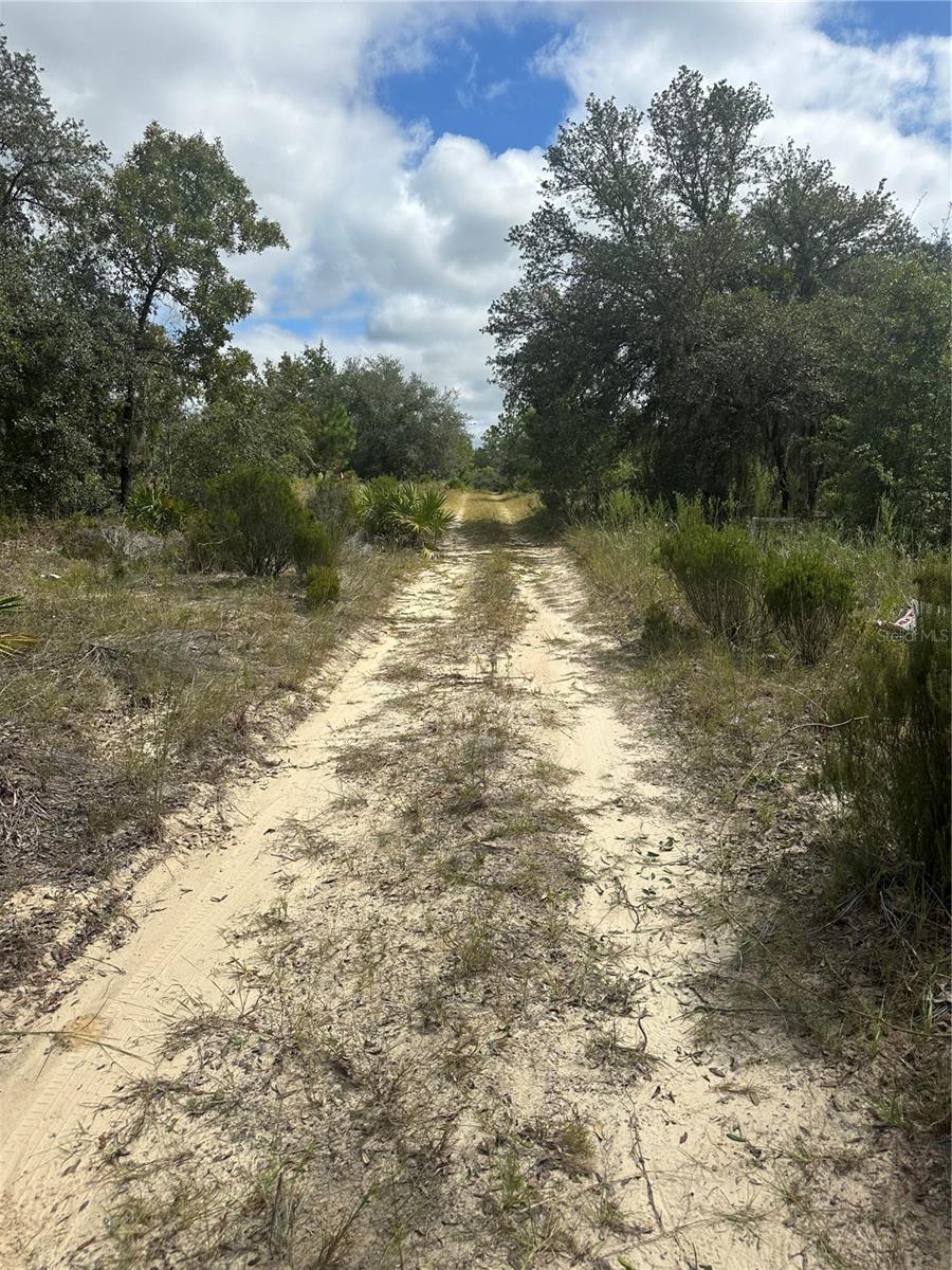 OAK RIDGE ESTATES - Land