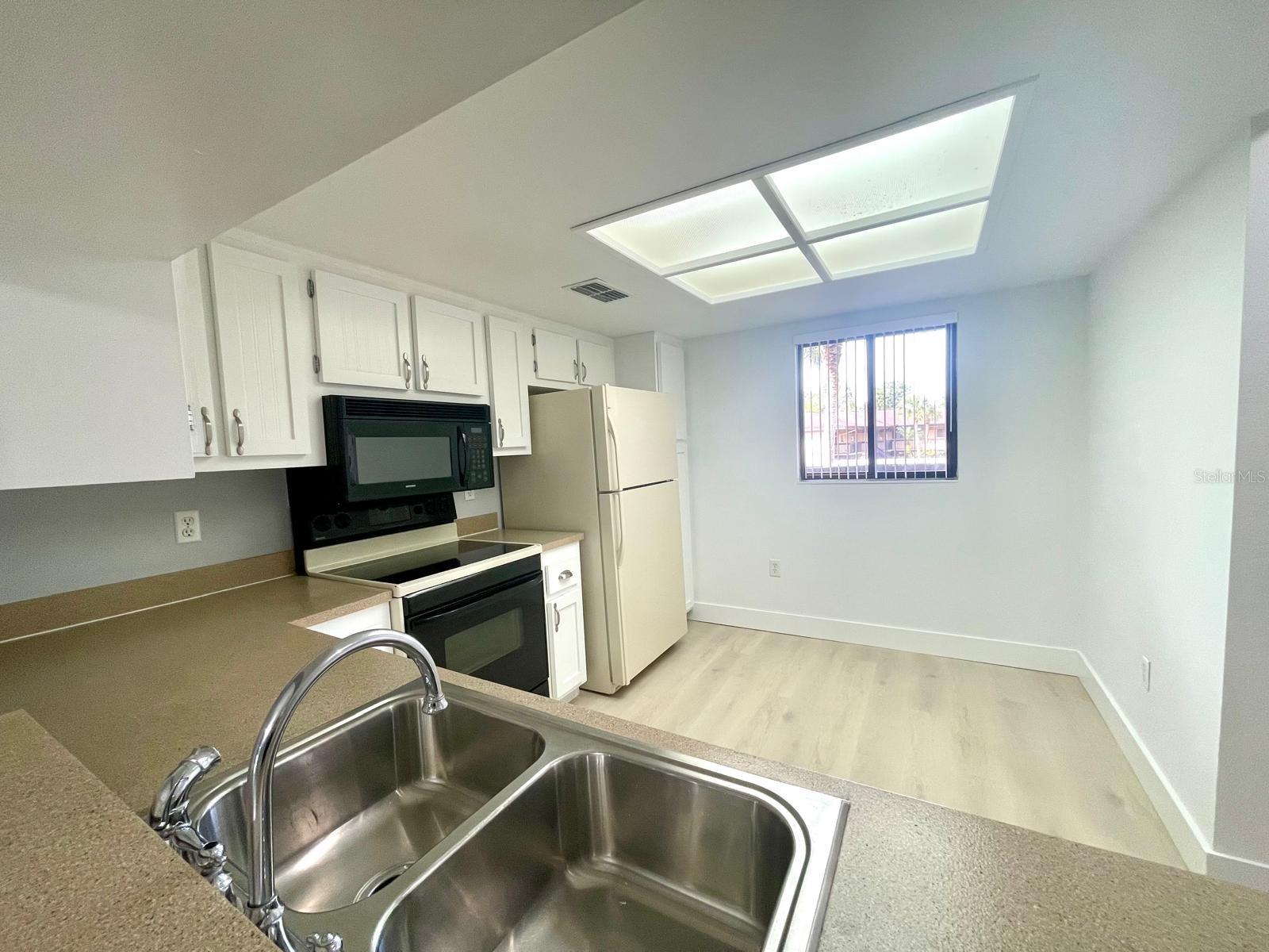 MISTY SPRINGS - Residential Lease