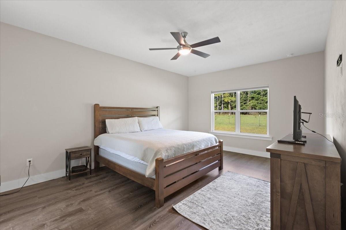 CANNON CREEK PLACE - Residential