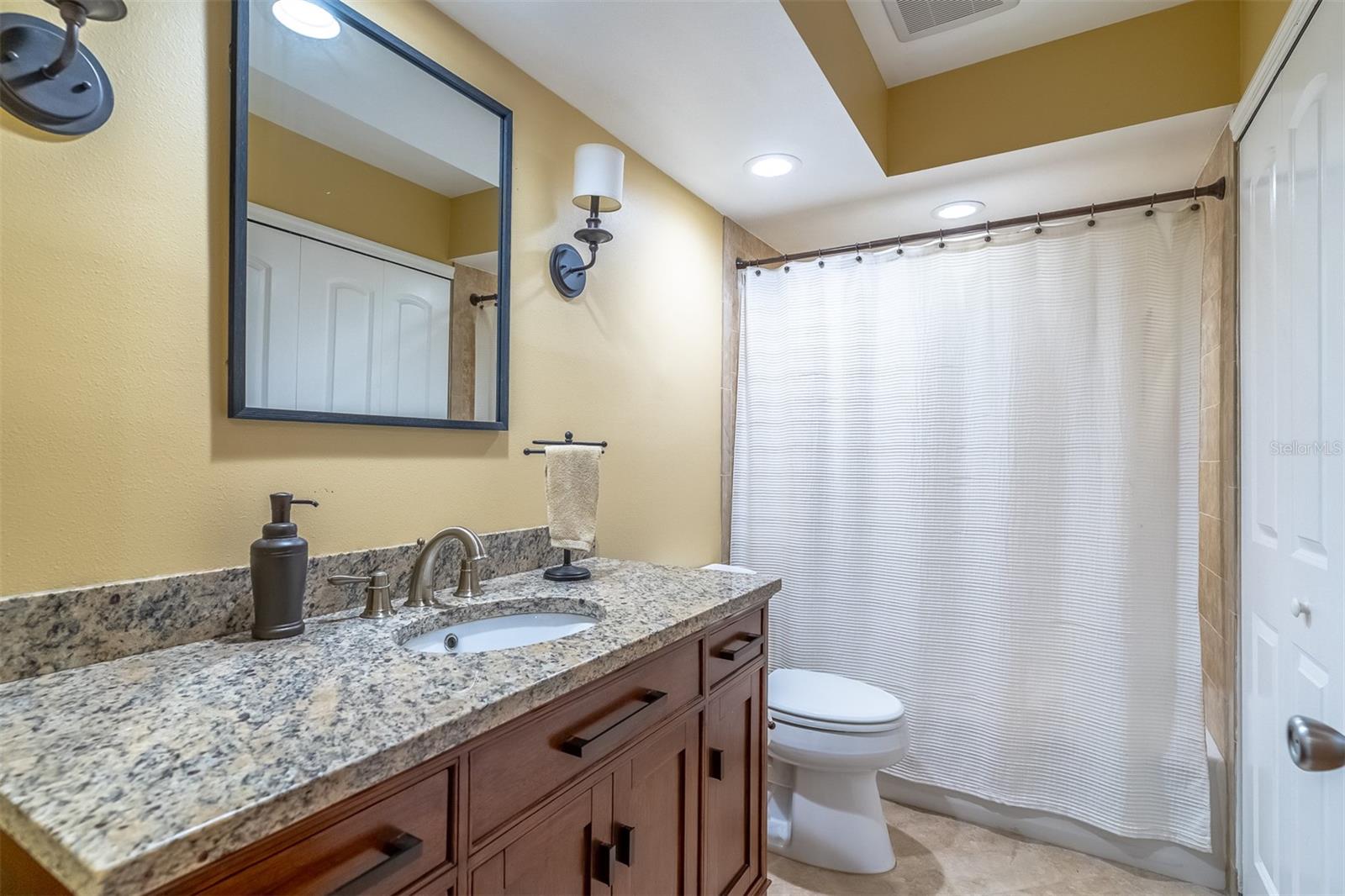 CEDARWOOD VILLAGE 1 - Residential
