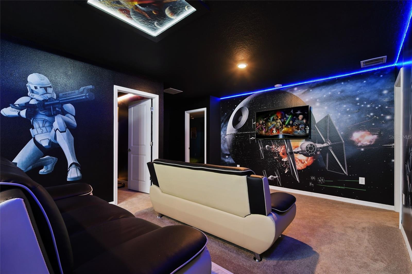 WINDSOR ISLAND RESIDENCE PH 2B - Residential