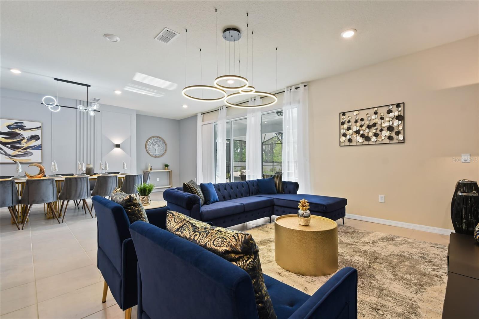 WINDSOR ISLAND RESIDENCE PH 2B - Residential