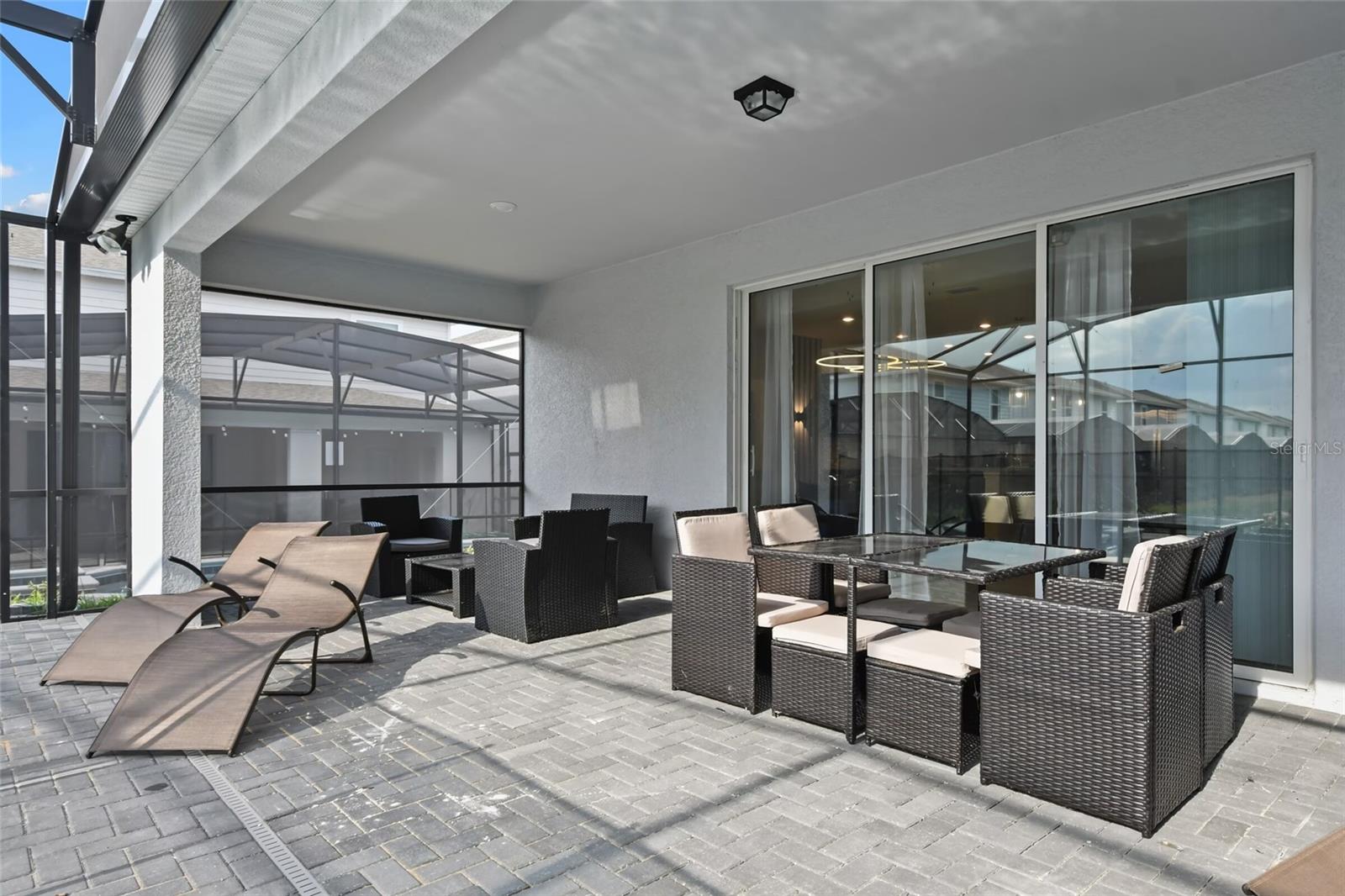 WINDSOR ISLAND RESIDENCE PH 2B - Residential