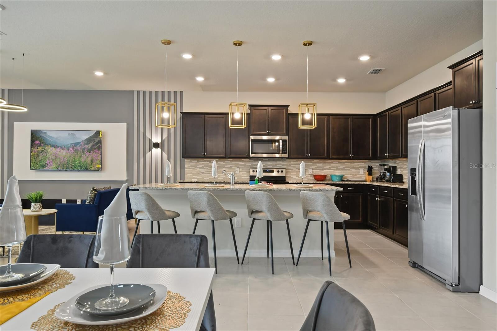 WINDSOR ISLAND RESIDENCE PH 2B - Residential