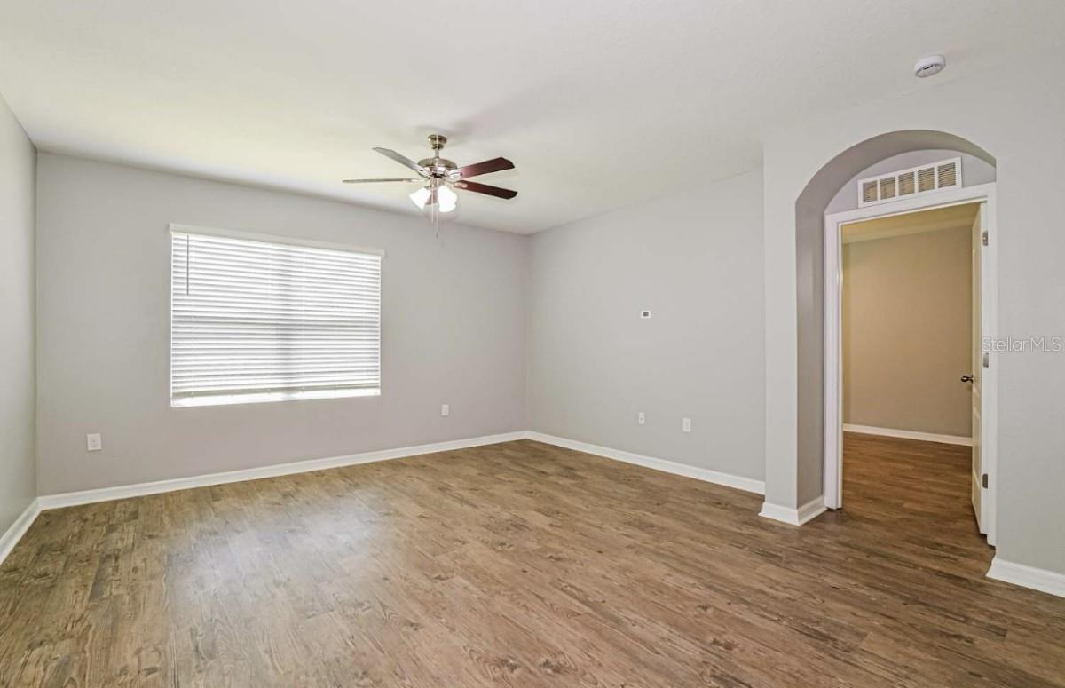 TEMPLE TERRACE GARDENS 2 - Residential Lease