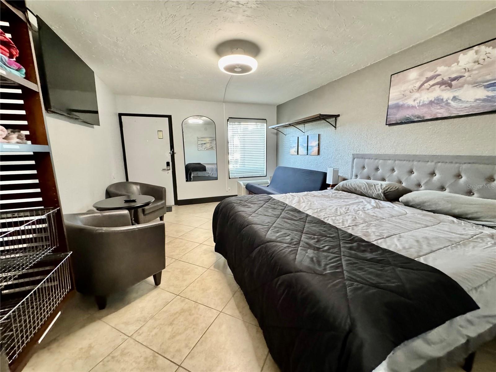 7150 N TAMIAMI TRAIL C133