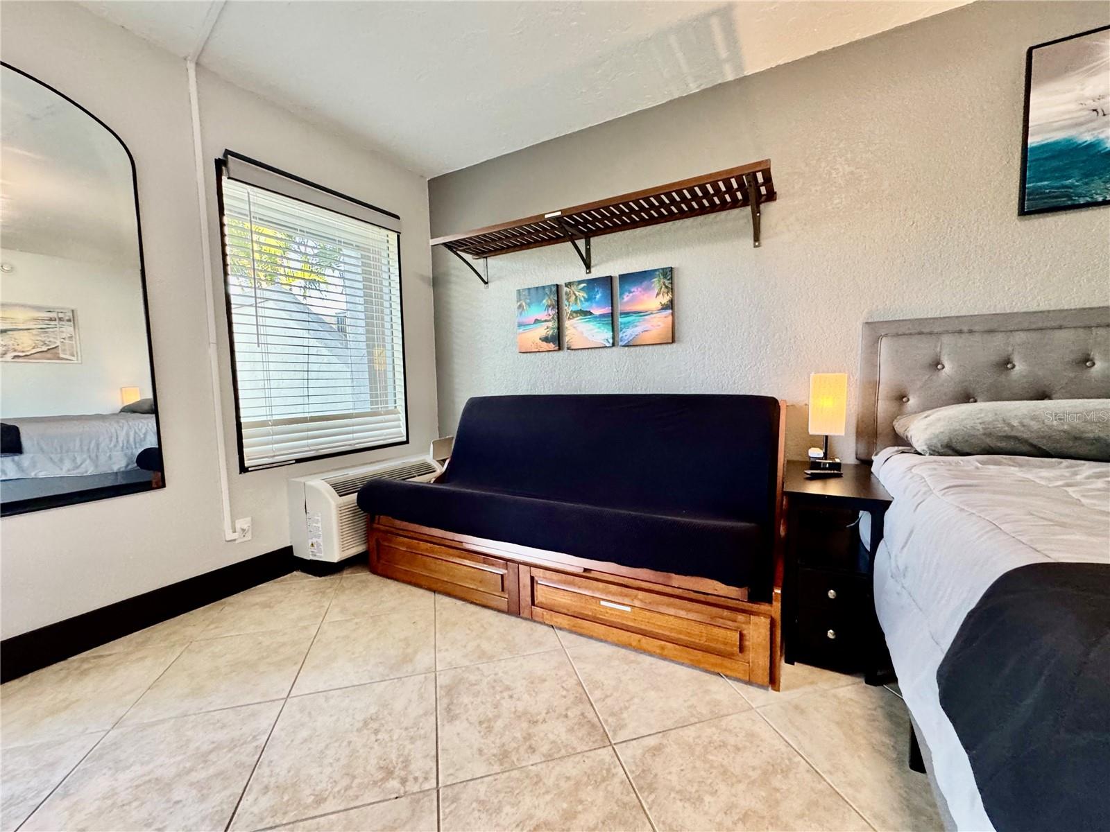 7150 N TAMIAMI TRAIL C133