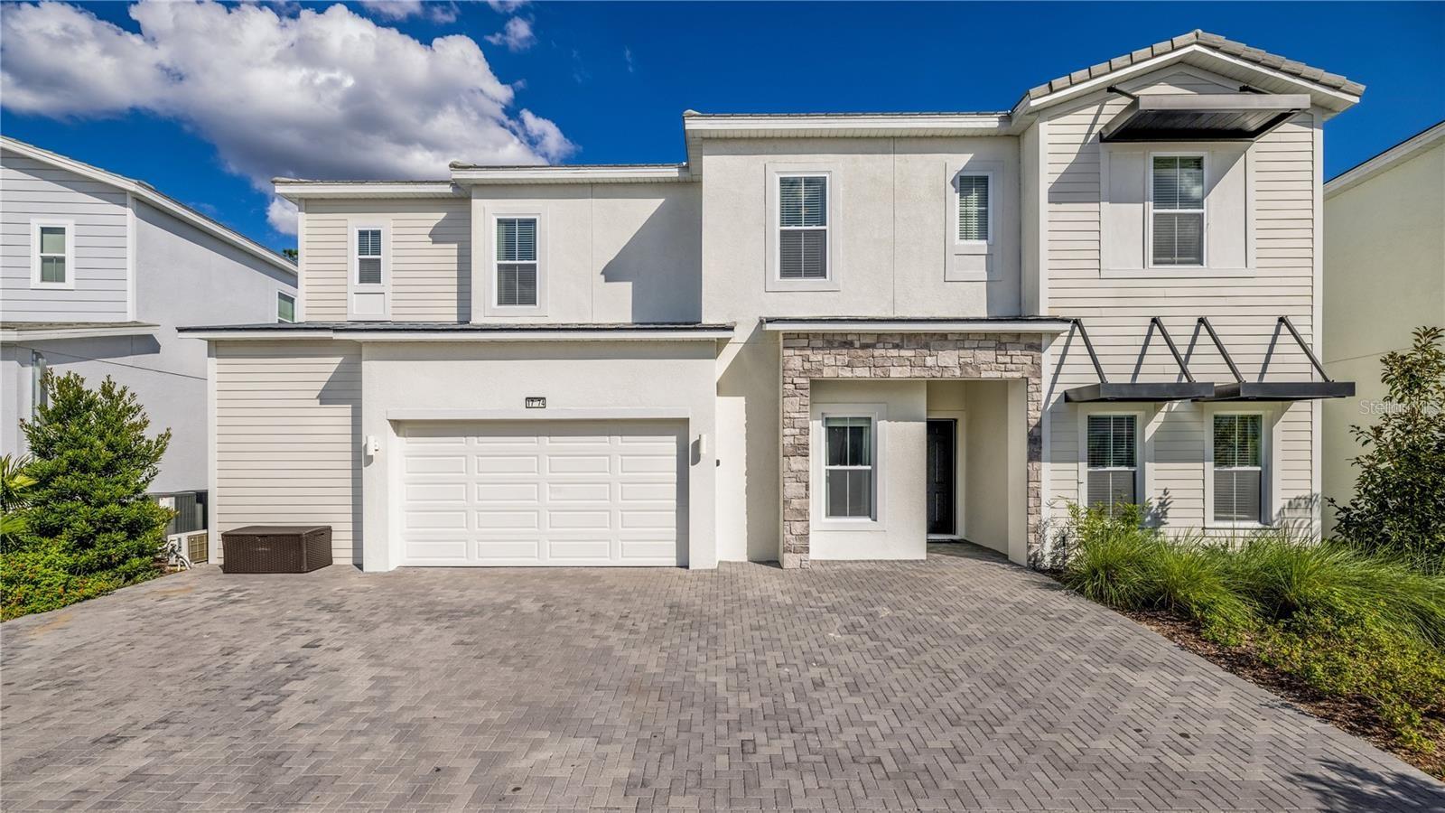 1774 OAK BLOSSOM DRIVE
