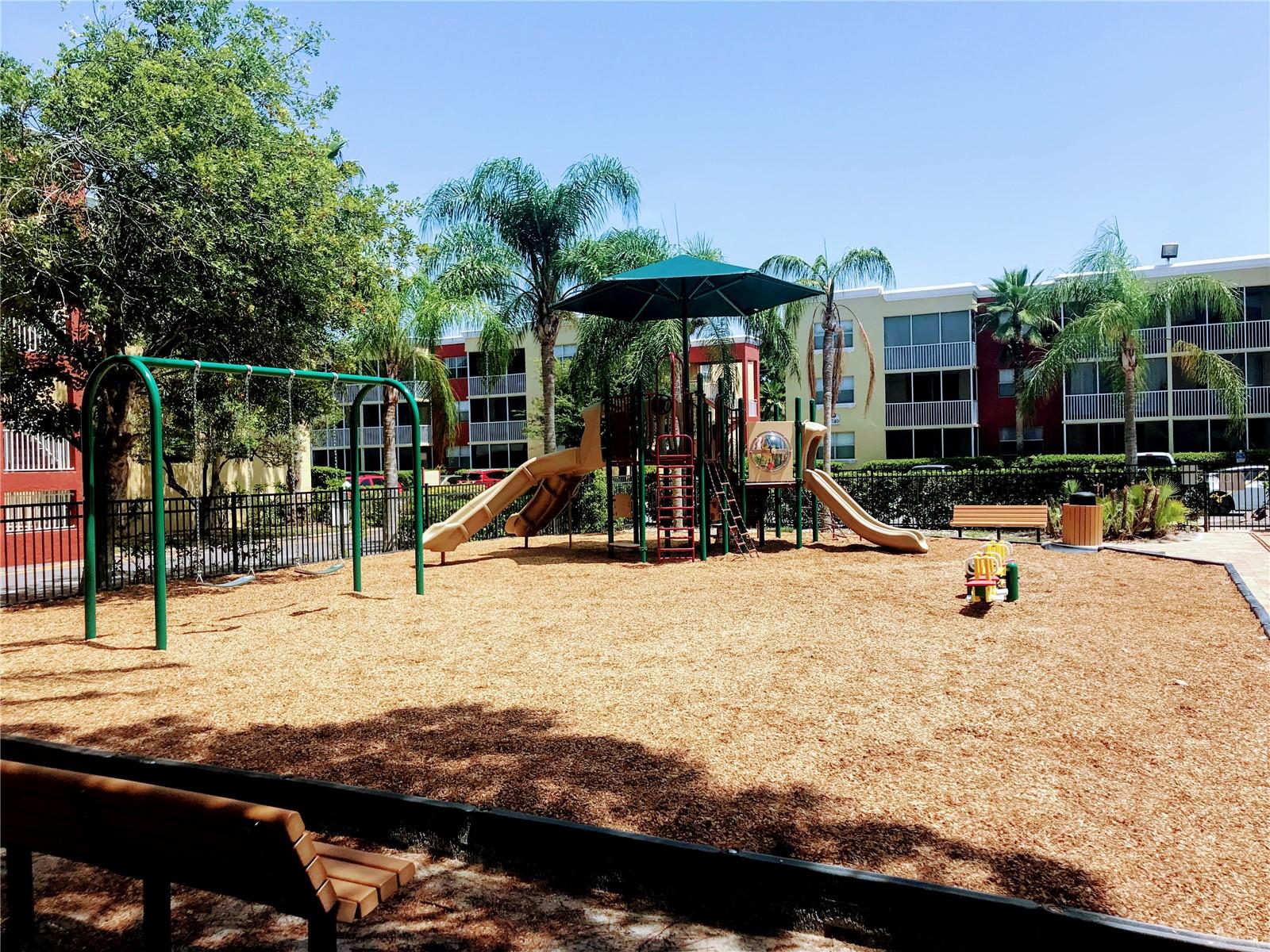 SARASOTA PALMS - Residential