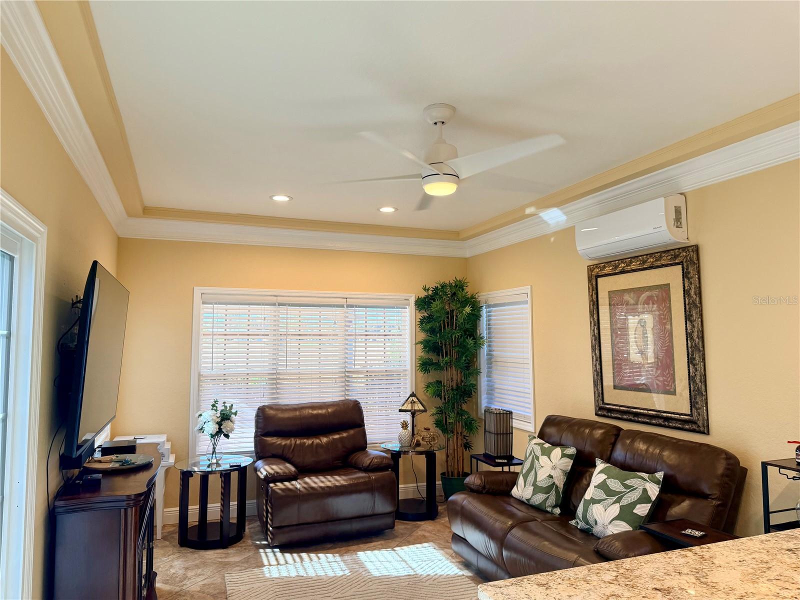 FLORIDA GRANDE MOTOR COACH RESIDENCE - Land