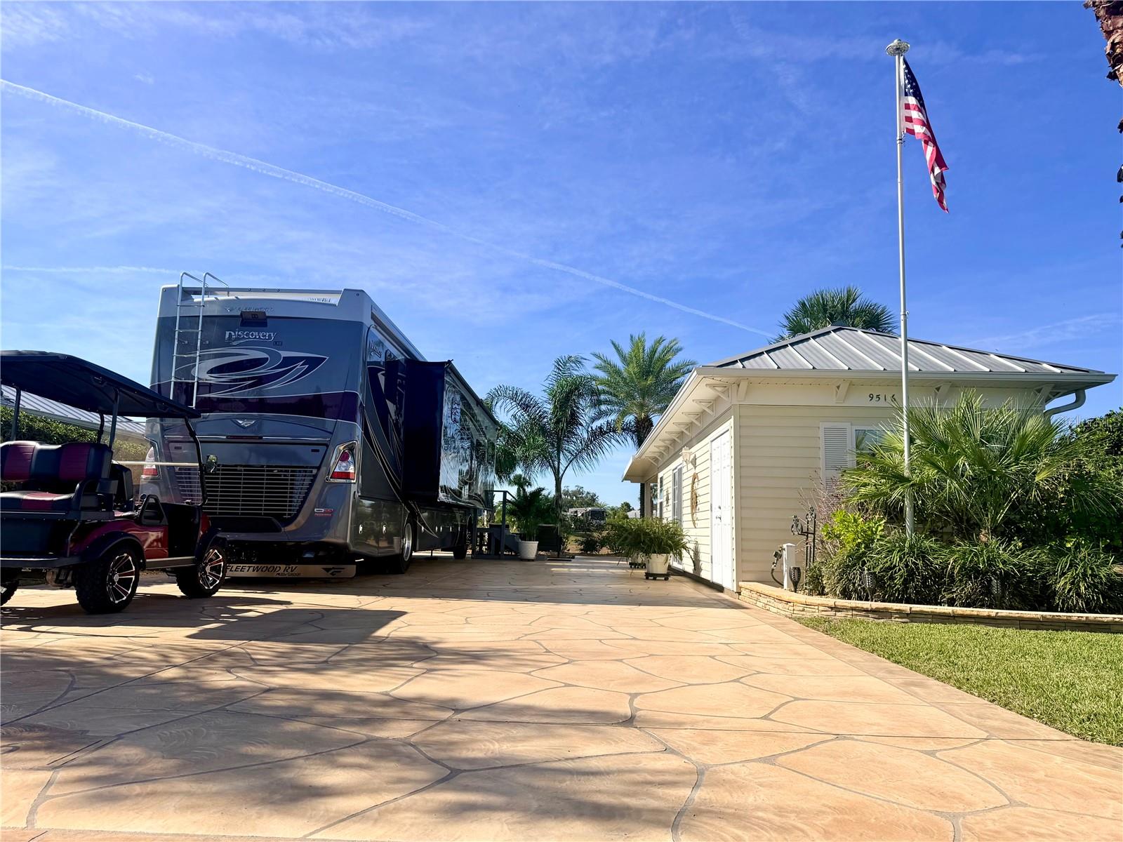 FLORIDA GRANDE MOTOR COACH RESIDENCE - Land