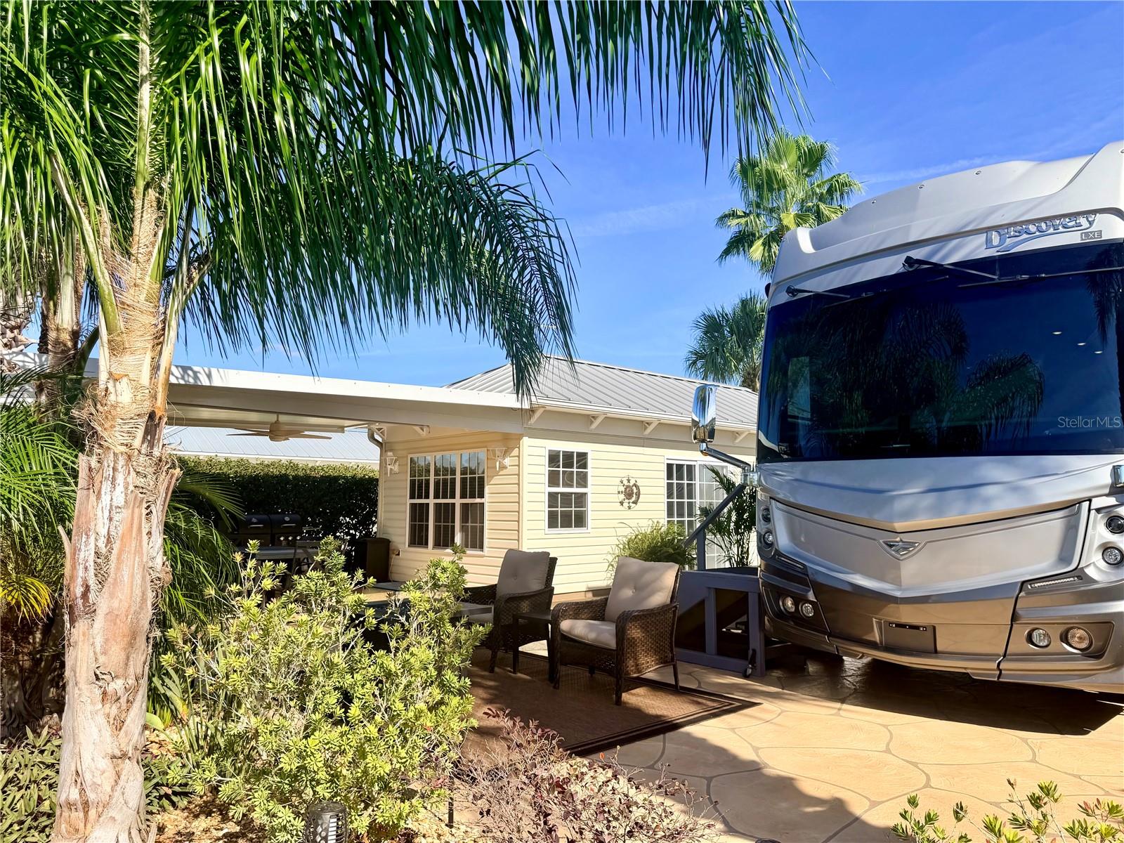 FLORIDA GRANDE MOTOR COACH RESIDENCE - Land