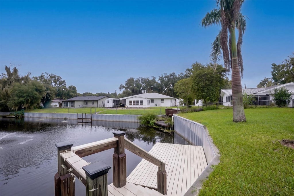 Photo of 603 N Hawley Street, Eustis, FL 32726 (MLS # S5159510)