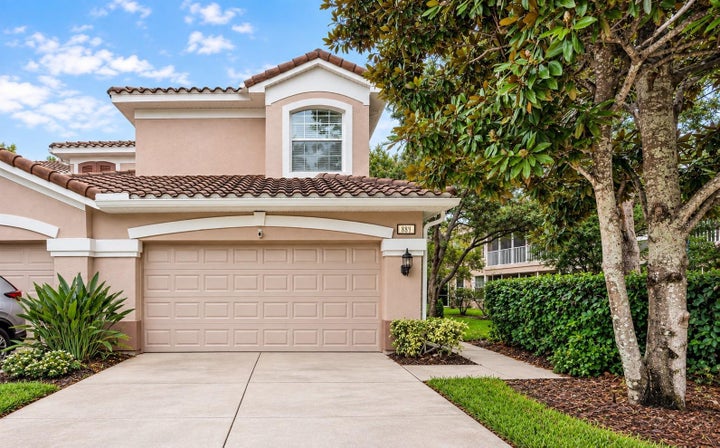 Photo 1 of 43 — 889 LANTERN WAY, CLEARWATER, FL 33765