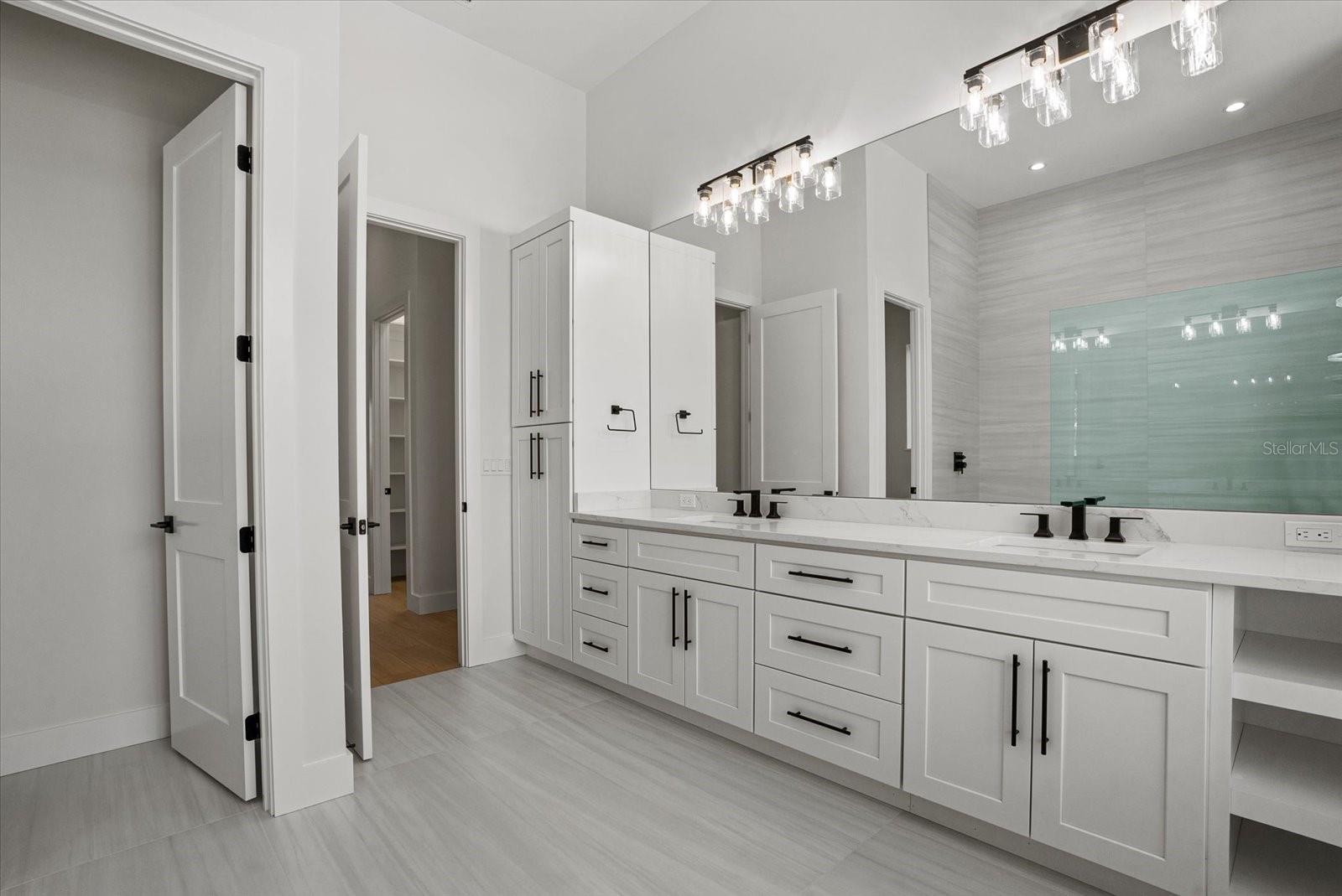 LAUREL LANDINGS ESTATES - Residential