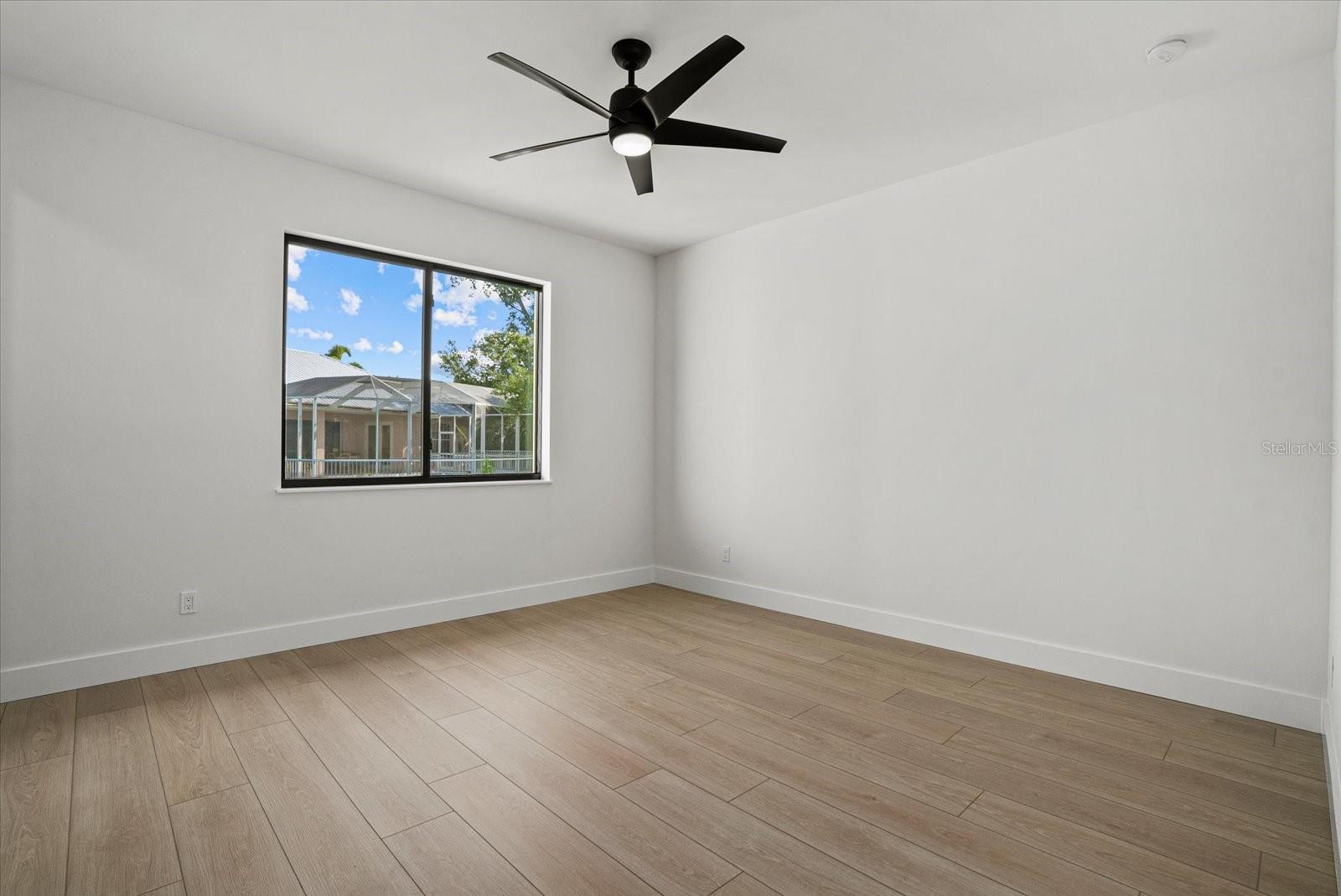 LAUREL LANDINGS ESTATES - Residential