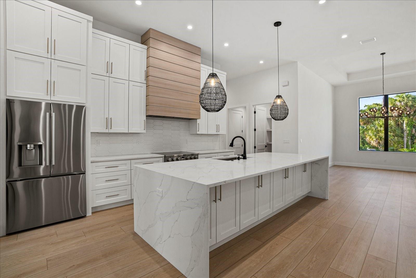 LAUREL LANDINGS ESTATES - Residential