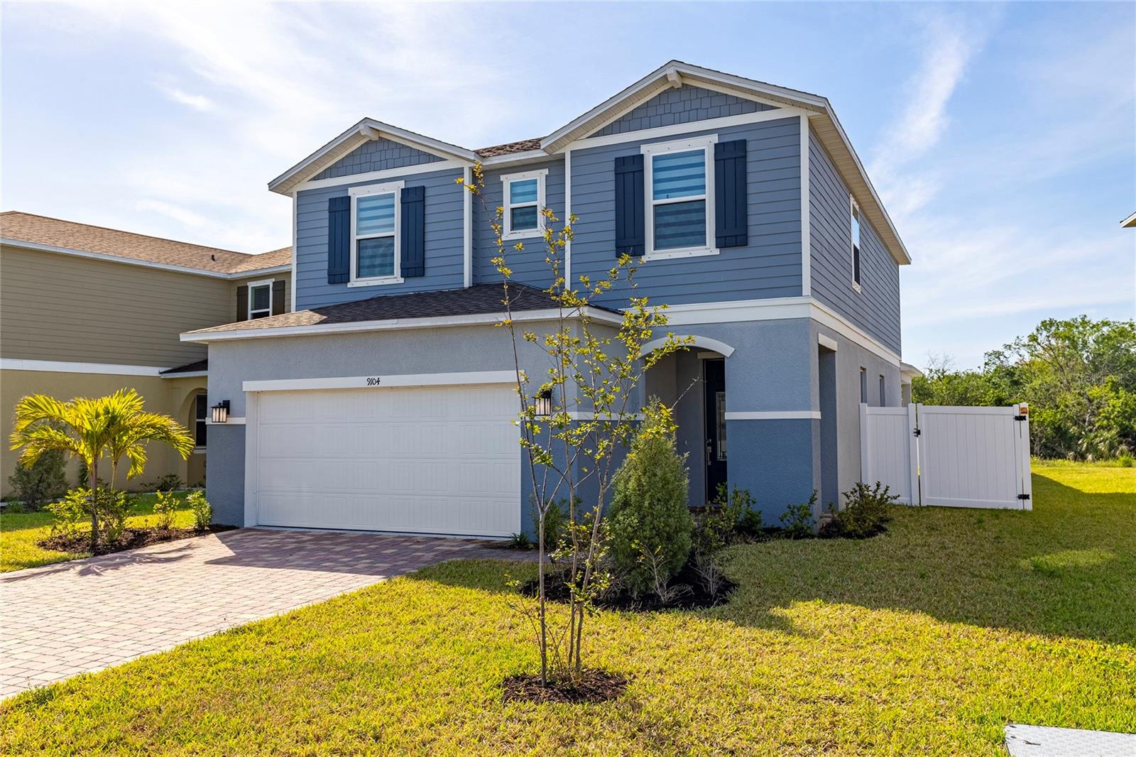 SAWGRASS LAKES PH I-III - Residential Lease