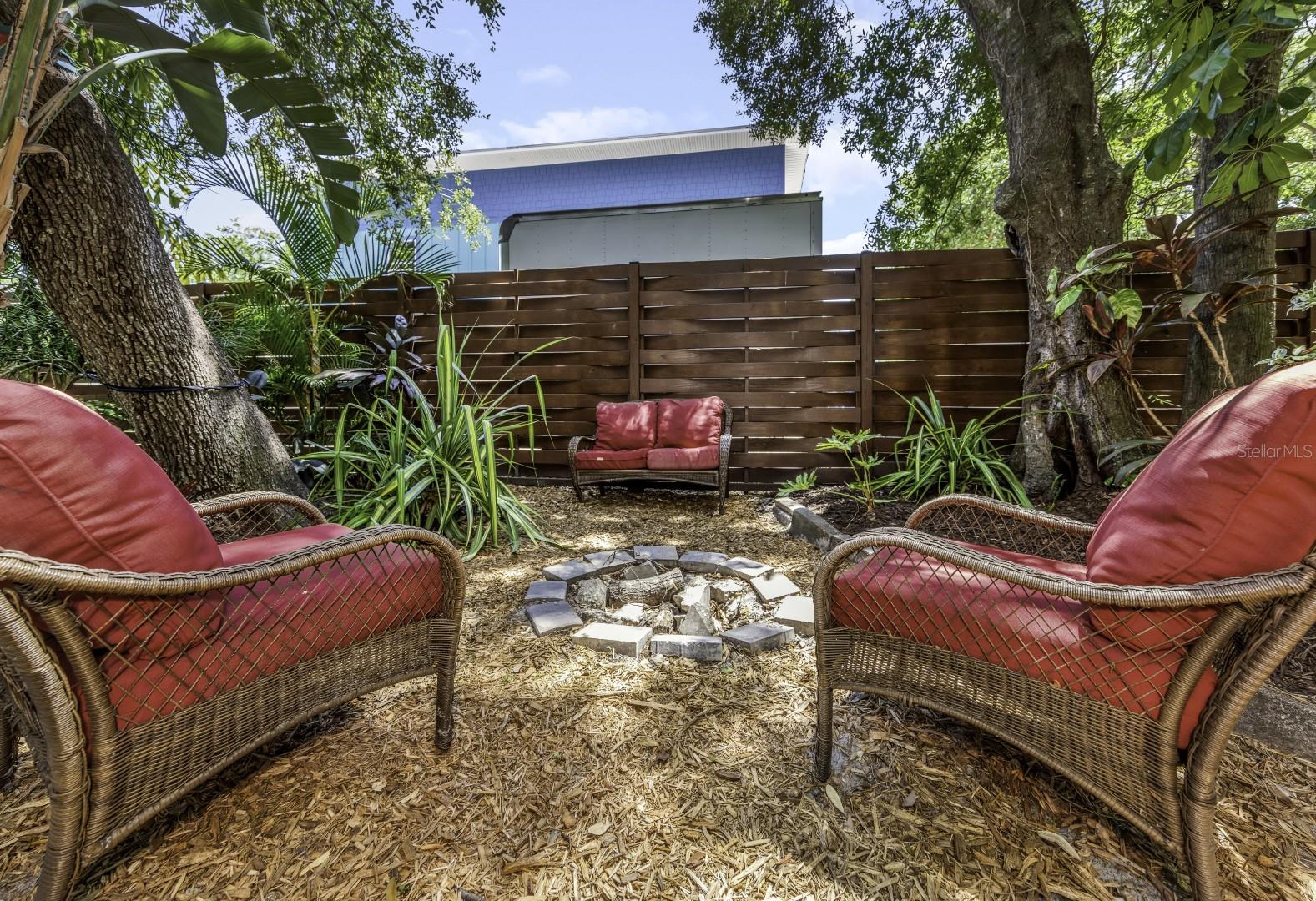 COUNTRY CLUB ADD - Residential