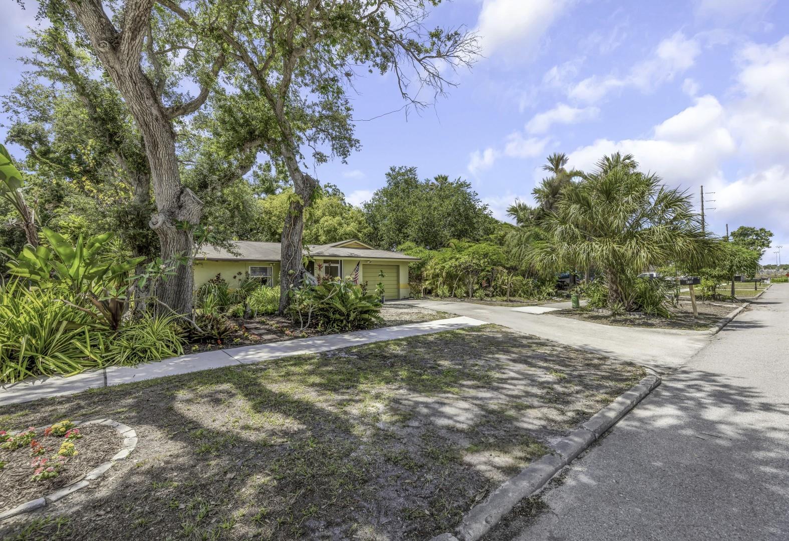 COUNTRY CLUB ADD - Residential