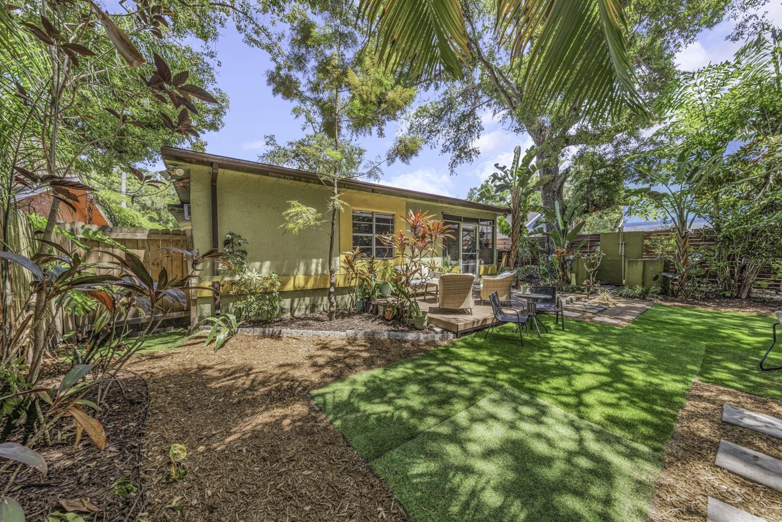 COUNTRY CLUB ADD - Residential