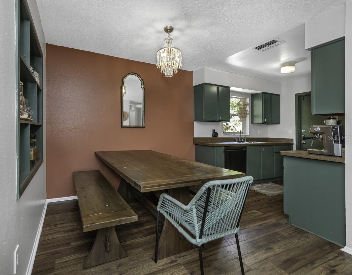 COUNTRY CLUB ADD - Residential