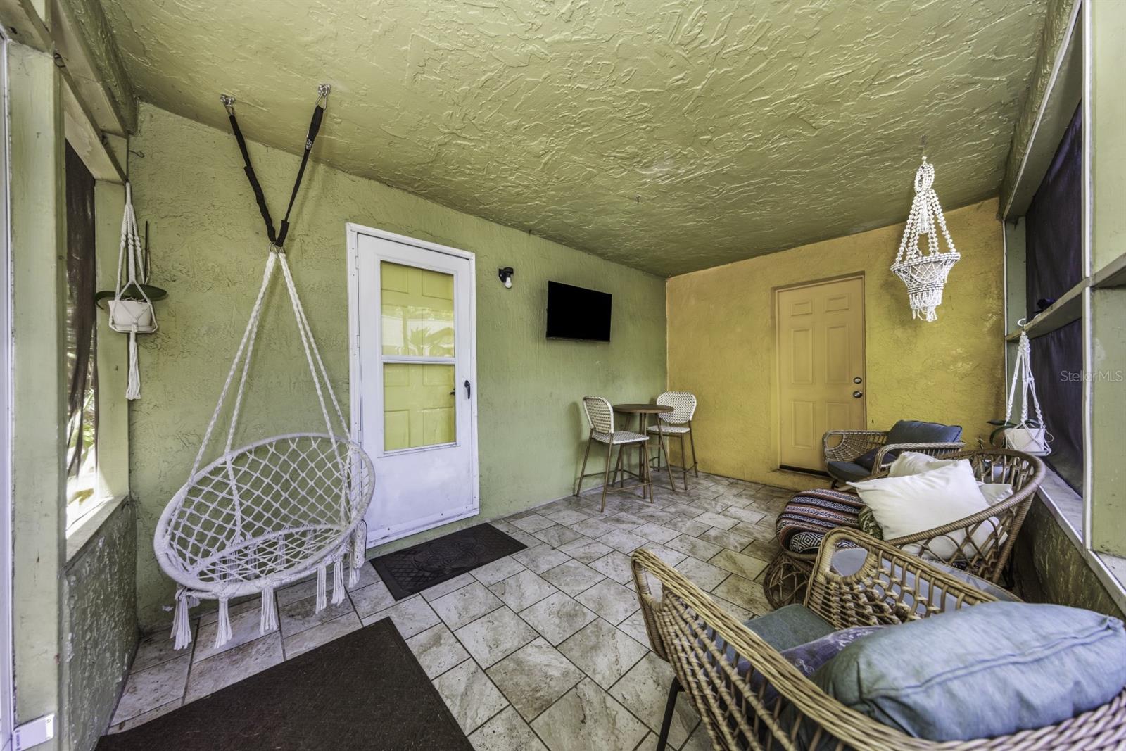 COUNTRY CLUB ADD - Residential
