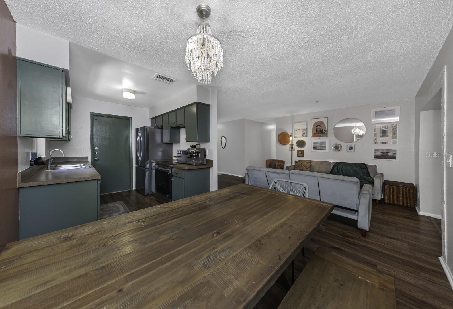 COUNTRY CLUB ADD - Residential