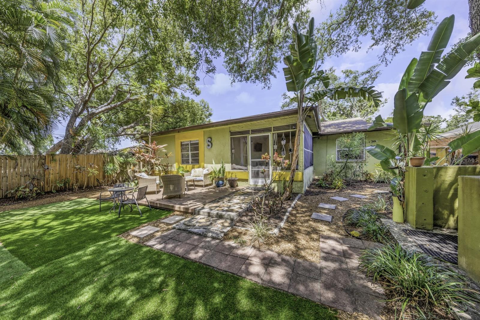 COUNTRY CLUB ADD - Residential
