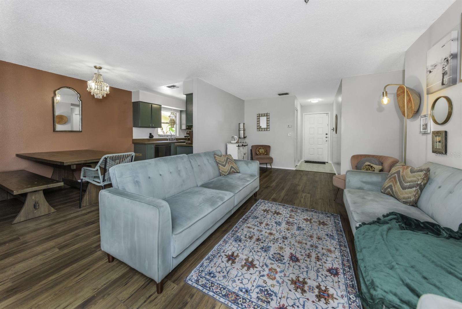 COUNTRY CLUB ADD - Residential