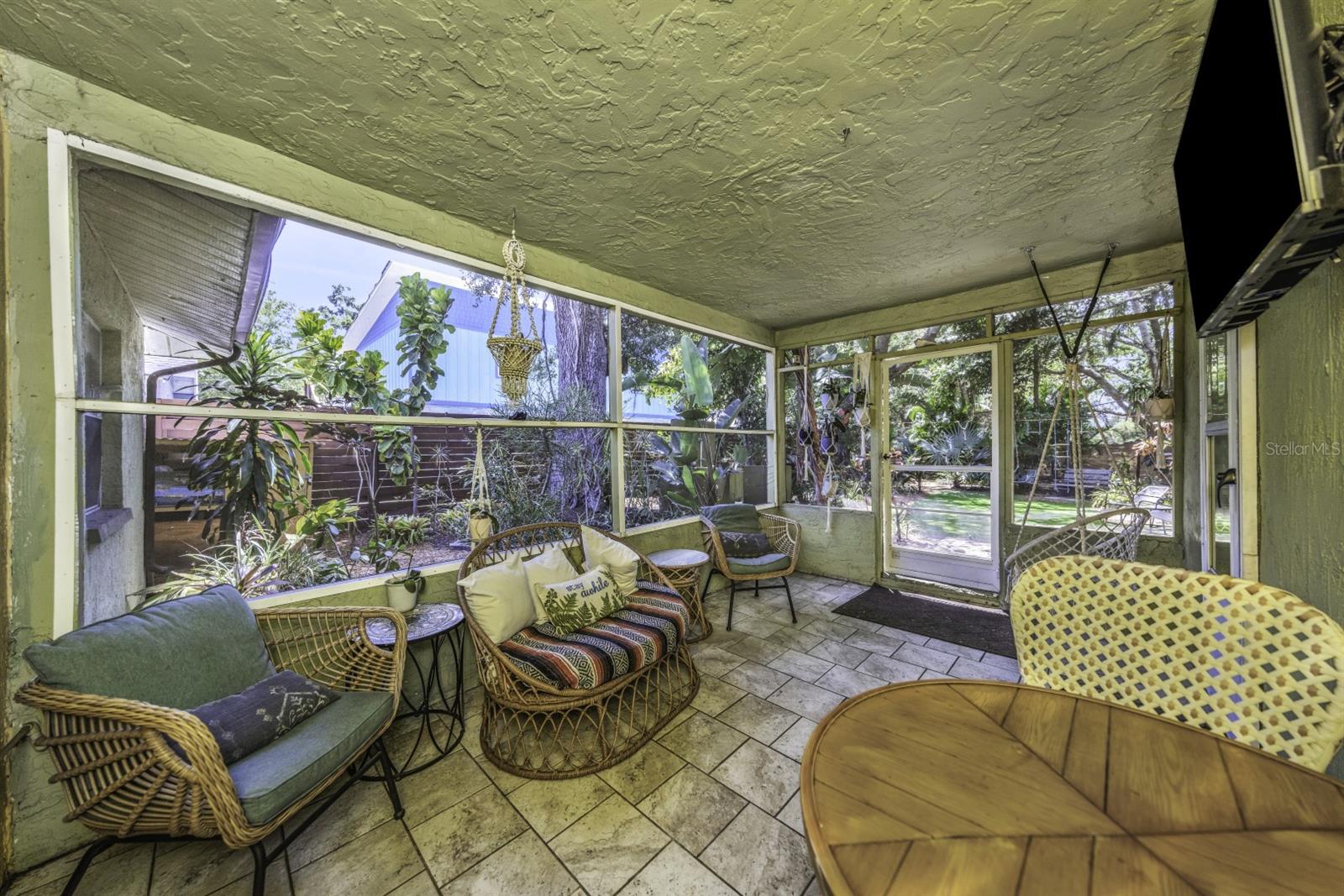 COUNTRY CLUB ADD - Residential