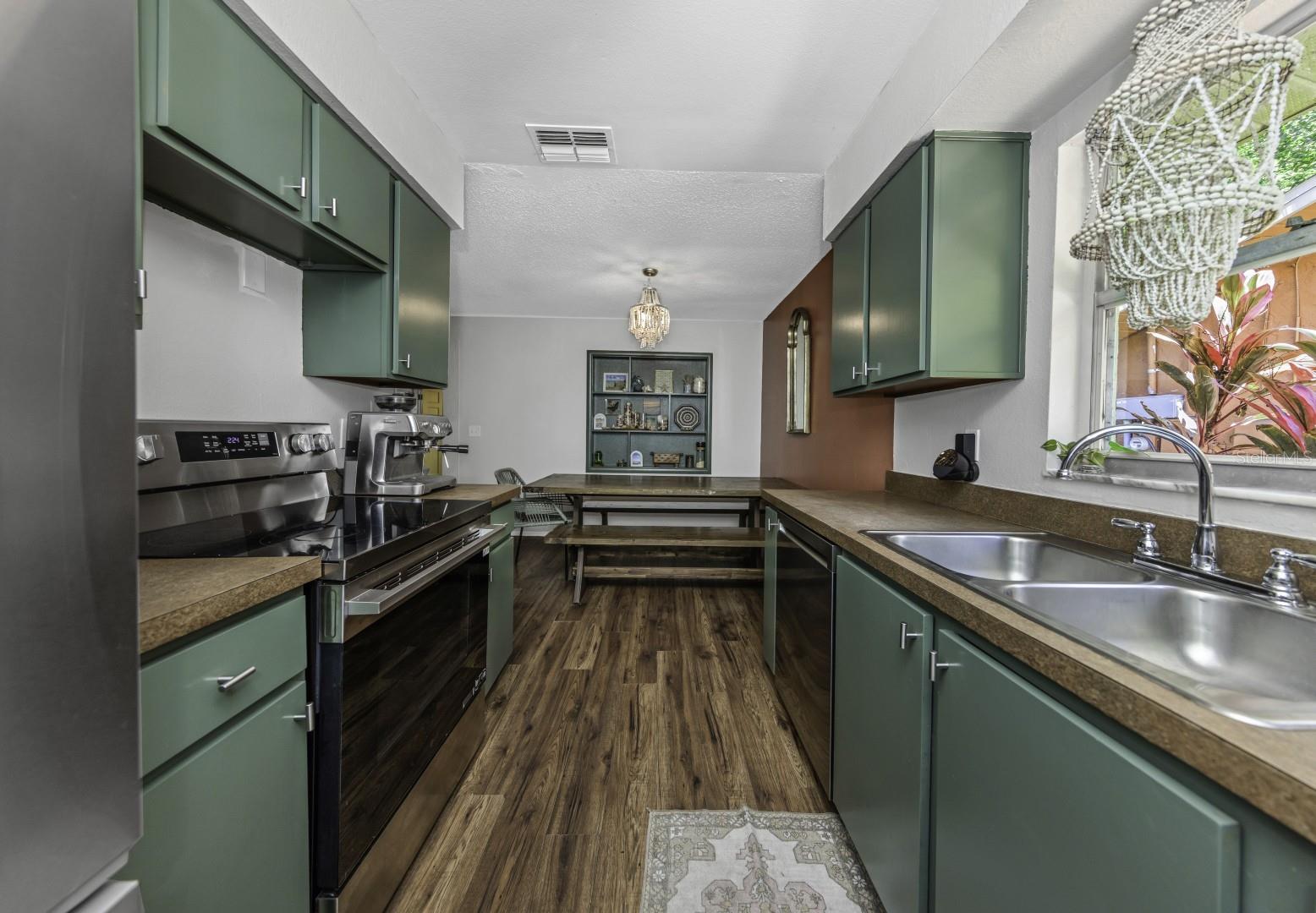 COUNTRY CLUB ADD - Residential