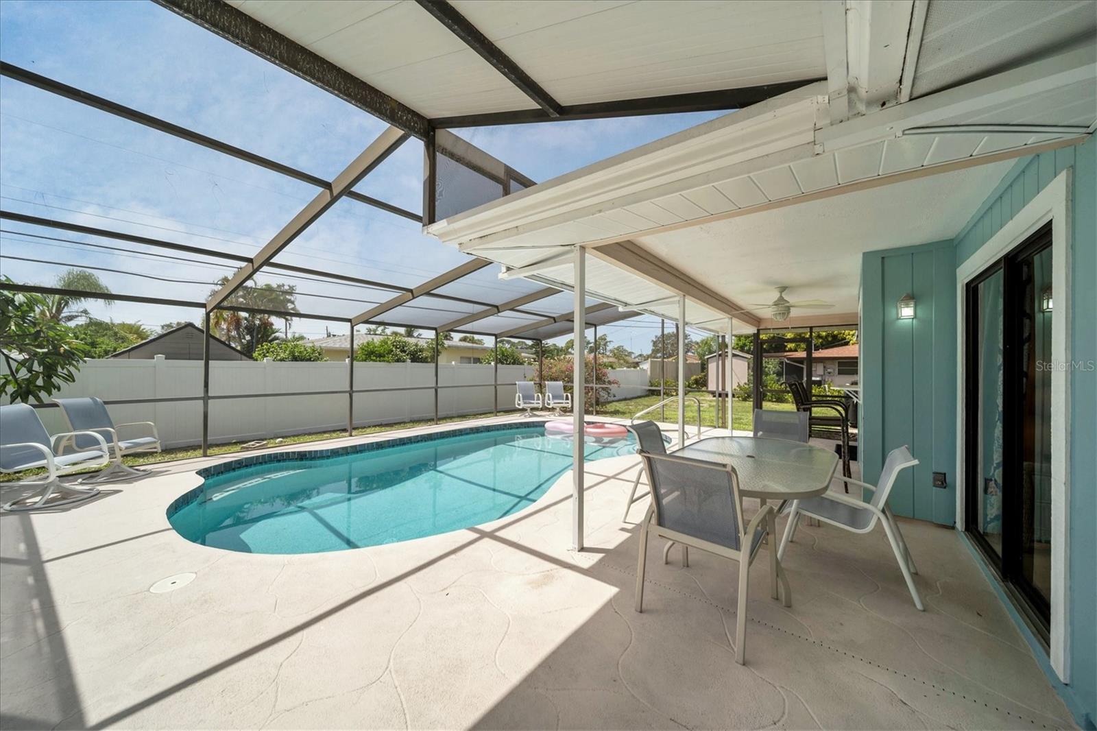 SOUTH VENICE - Residential