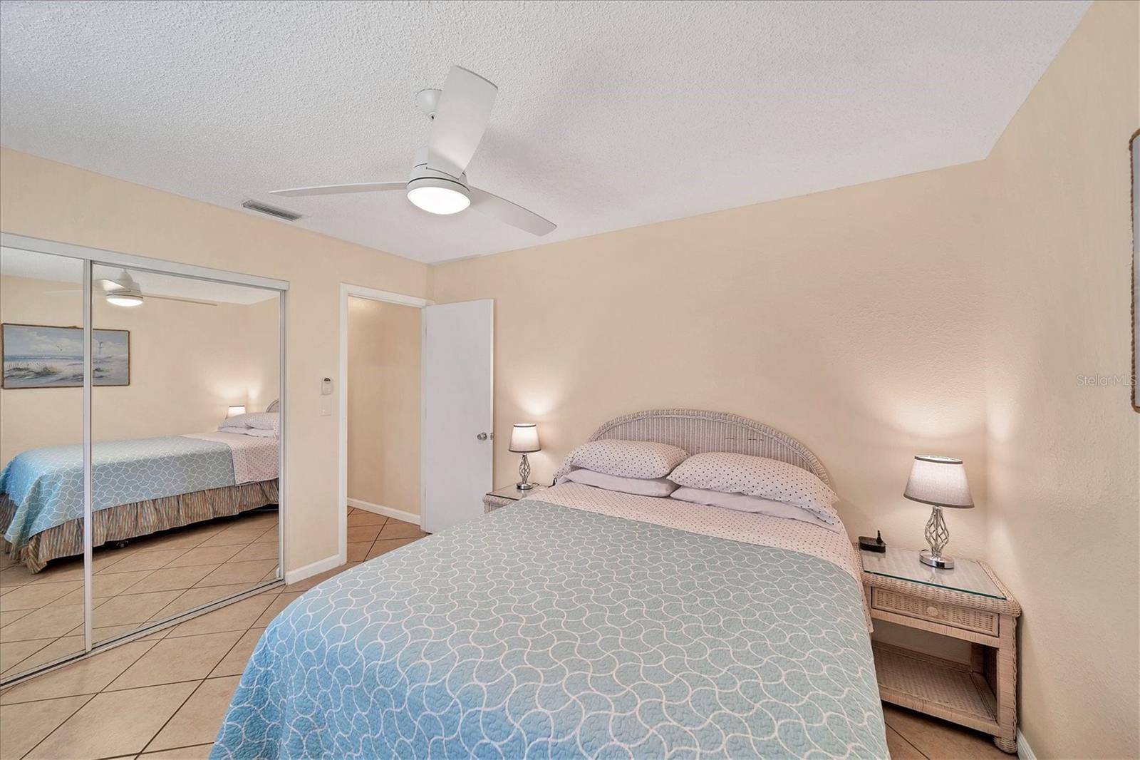 SOUTH VENICE - Residential