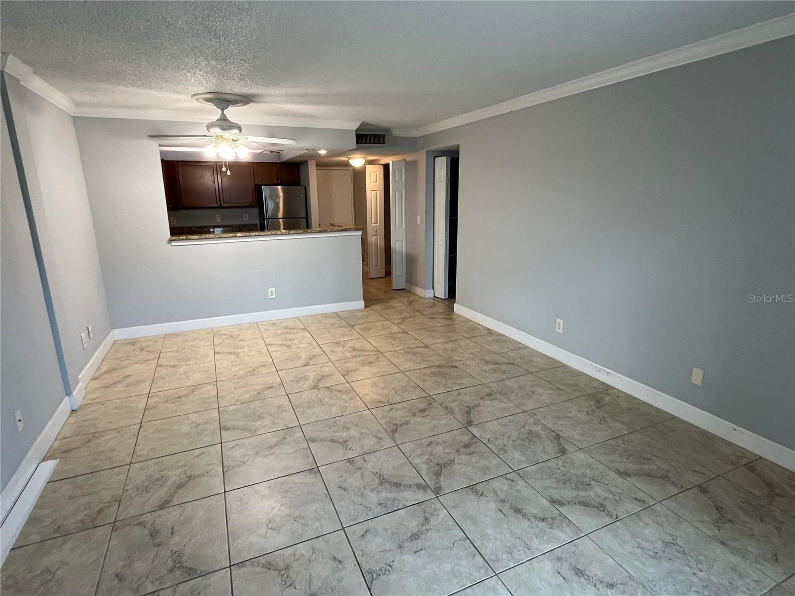 SARASOTA PALMS - Residential Lease