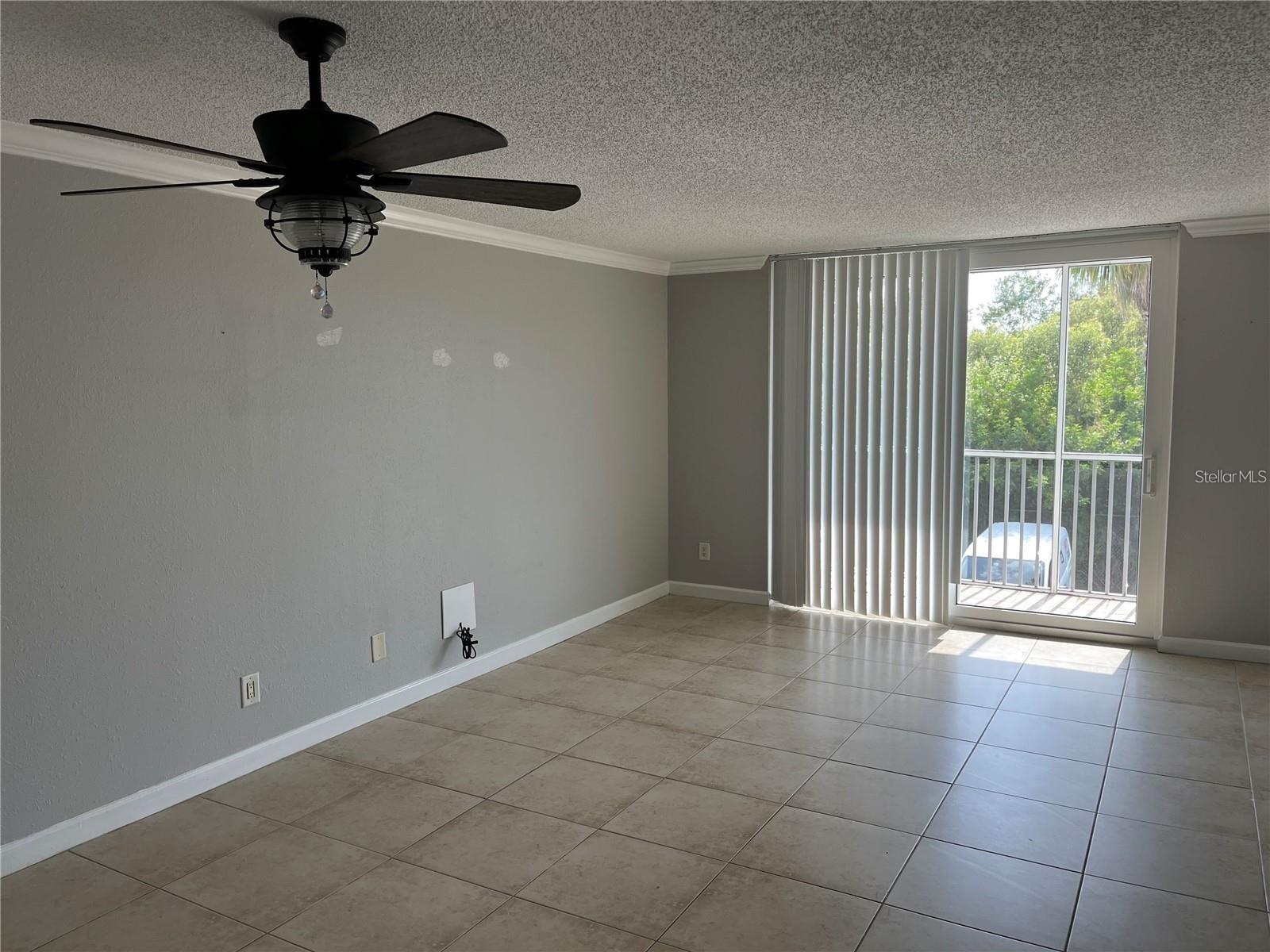 SARASOTA PALMS - Residential Lease