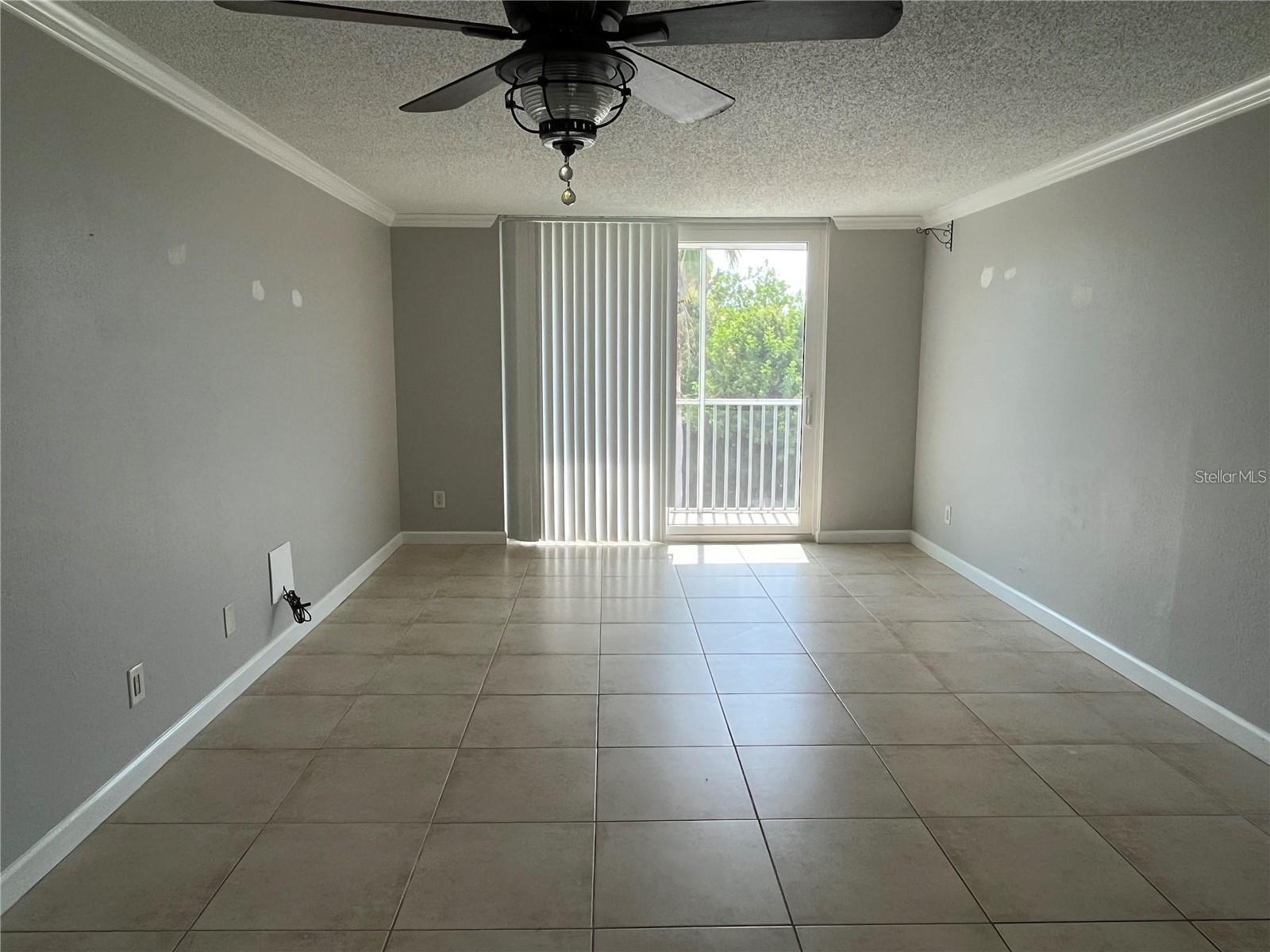 SARASOTA PALMS - Residential Lease