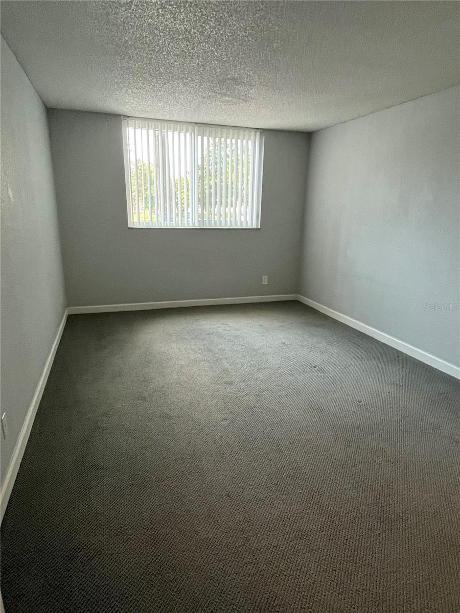 SARASOTA PALMS - Residential Lease